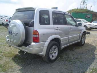 2004 Suzuki Escudo Pictures
