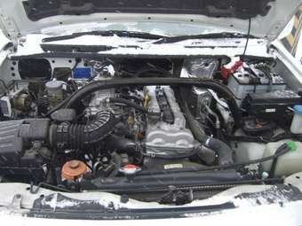 2004 Suzuki Escudo Photos
