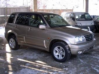2004 Suzuki Escudo Images