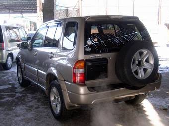 2004 Suzuki Escudo Pictures