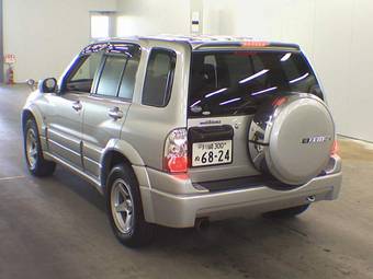 2004 Suzuki Escudo Images