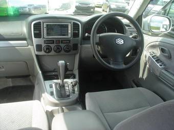 2004 Suzuki Escudo Pictures