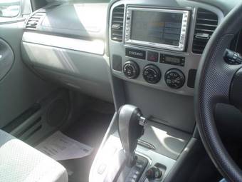 2004 Suzuki Escudo Pictures