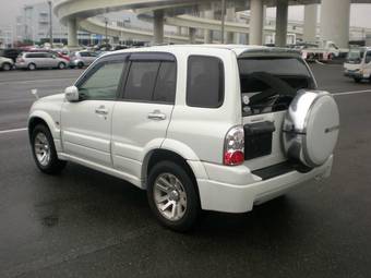 2004 Suzuki Escudo Photos