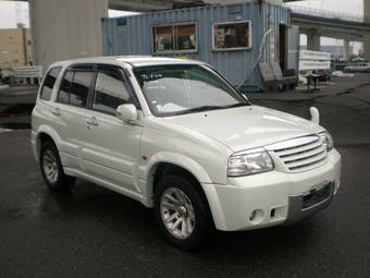 2004 Suzuki Escudo Photos