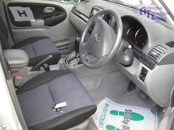 2004 Suzuki Escudo Pictures