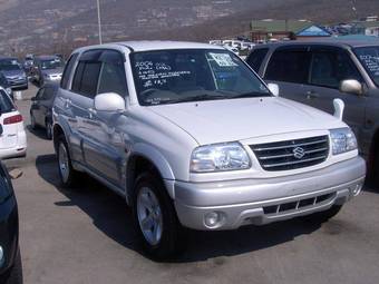 2004 Suzuki Escudo Photos