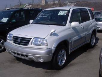 2004 Suzuki Escudo Photos