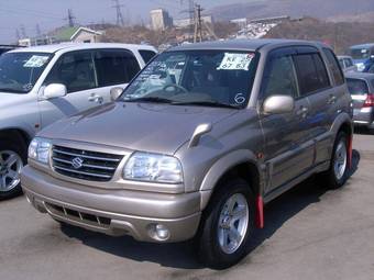 2004 Suzuki Escudo Photos