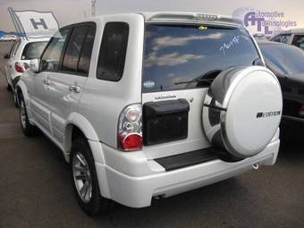 2004 Suzuki Escudo Pictures