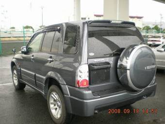 2004 Suzuki Escudo Images