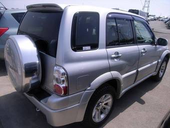 2004 Suzuki Escudo Pictures