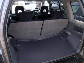 2004 Suzuki Escudo Pictures