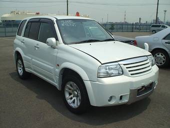 2004 Suzuki Escudo Photos