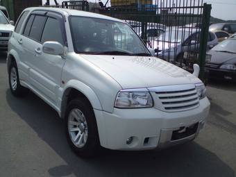 2004 Suzuki Escudo Photos