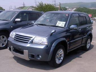 2004 Suzuki Escudo Photos