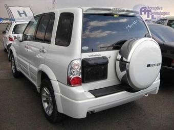 2004 Suzuki Escudo Pictures