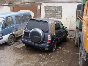 2004 Suzuki Escudo Pictures