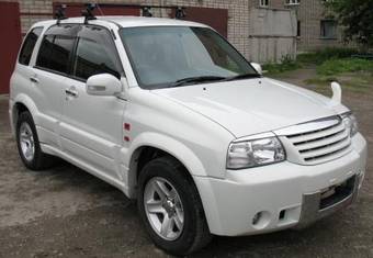 2004 Suzuki Escudo Pictures