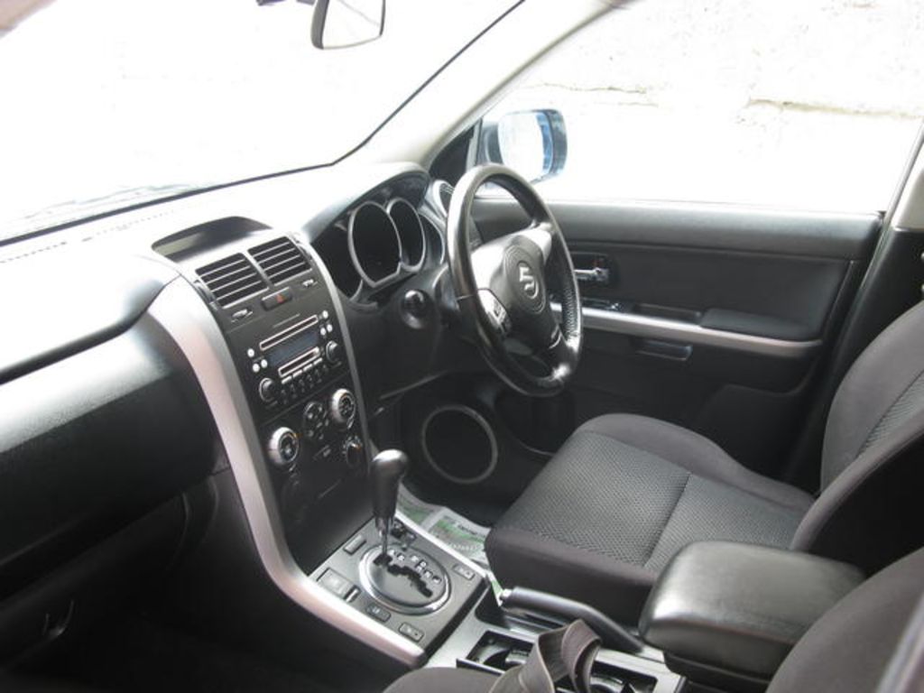 2005 Suzuki Escudo