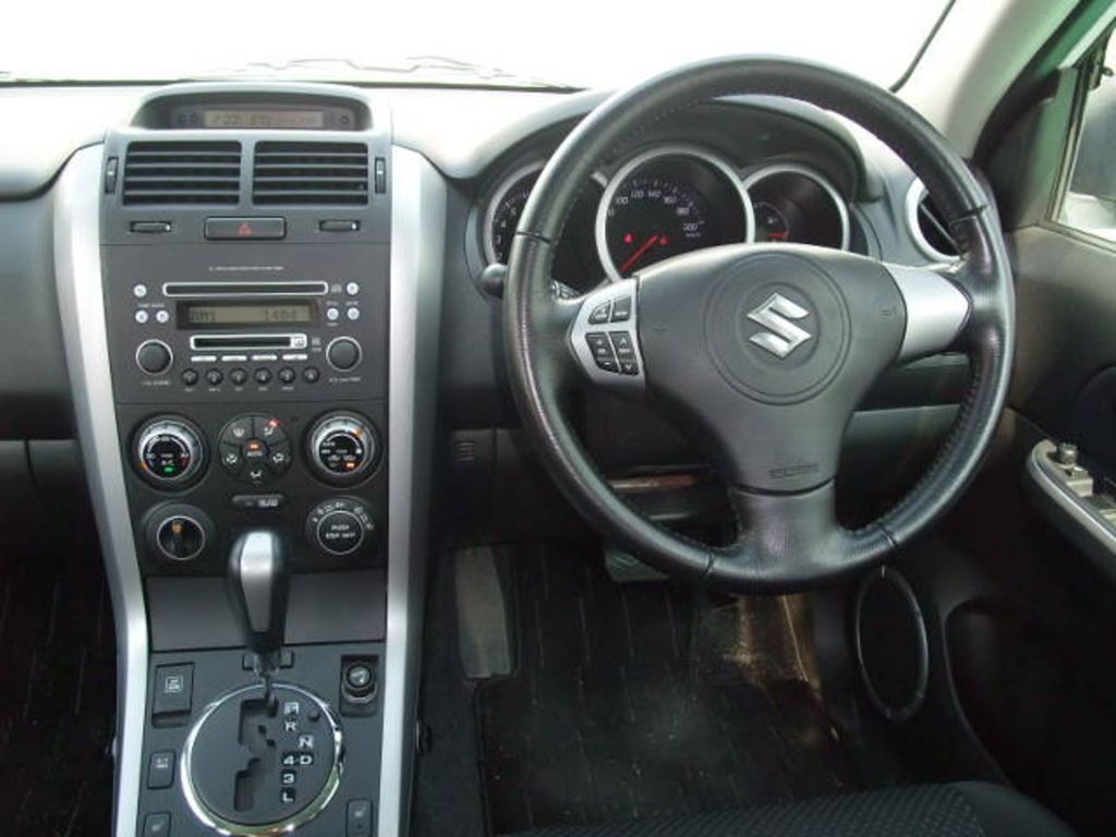 2005 Suzuki Escudo