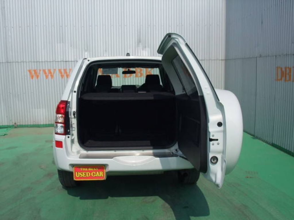 2005 Suzuki Escudo