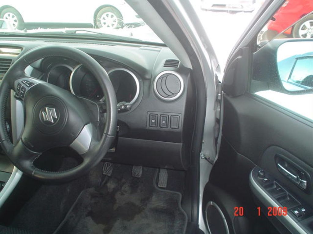 2005 Suzuki Escudo