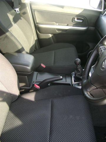 2005 Suzuki Escudo