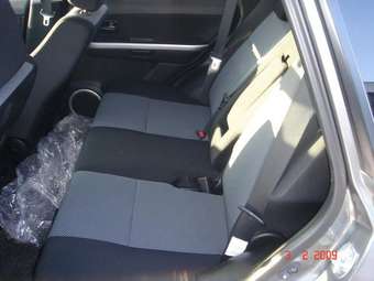 2005 Suzuki Escudo Pictures