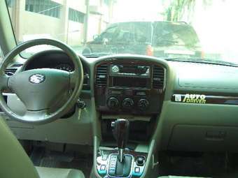 2005 Suzuki Escudo Pictures
