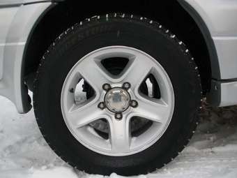 2005 Suzuki Escudo Pictures
