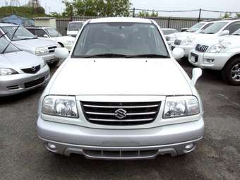 2005 Suzuki Escudo Pictures
