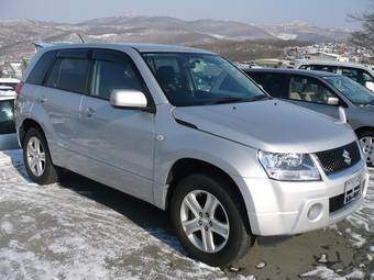 2005 Suzuki Escudo Pictures
