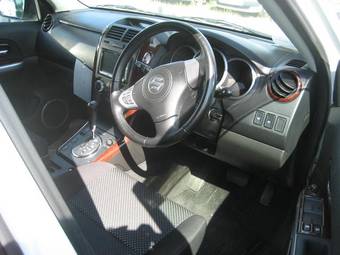 2005 Suzuki Escudo Pictures