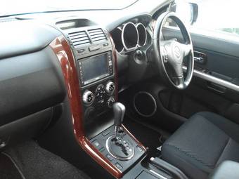 2005 Suzuki Escudo Photos