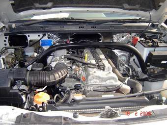 2005 Suzuki Escudo Photos