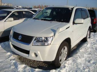 2005 Suzuki Escudo Images