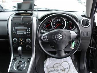 2005 Suzuki Escudo Pictures