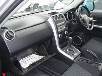 2005 Suzuki Escudo Pictures