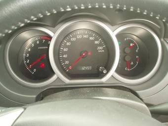2005 Suzuki Escudo Photos