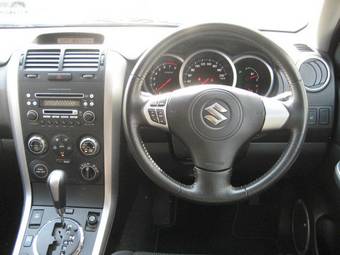 2005 Suzuki Escudo Pictures