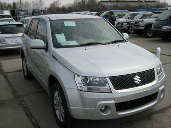 2005 Suzuki Escudo Pictures