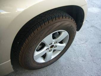 2005 Suzuki Escudo Photos