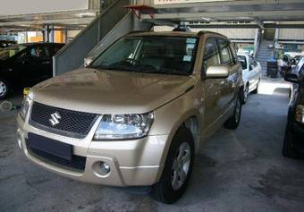 2005 Suzuki Escudo Pictures
