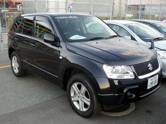 2005 Suzuki Escudo Photos