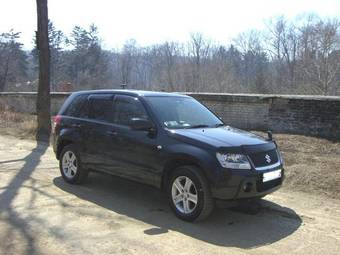 2005 Suzuki Escudo Photos