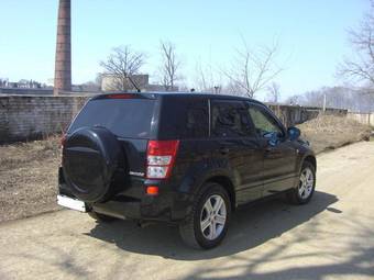 2005 Suzuki Escudo Photos