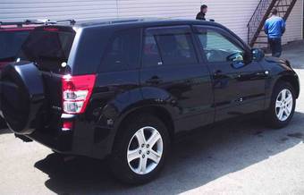 2005 Suzuki Escudo Photos