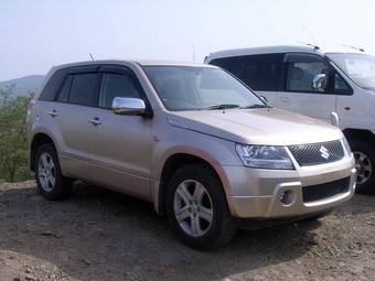 2005 Suzuki Escudo Photos