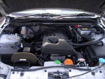 2005 Suzuki Escudo Photos